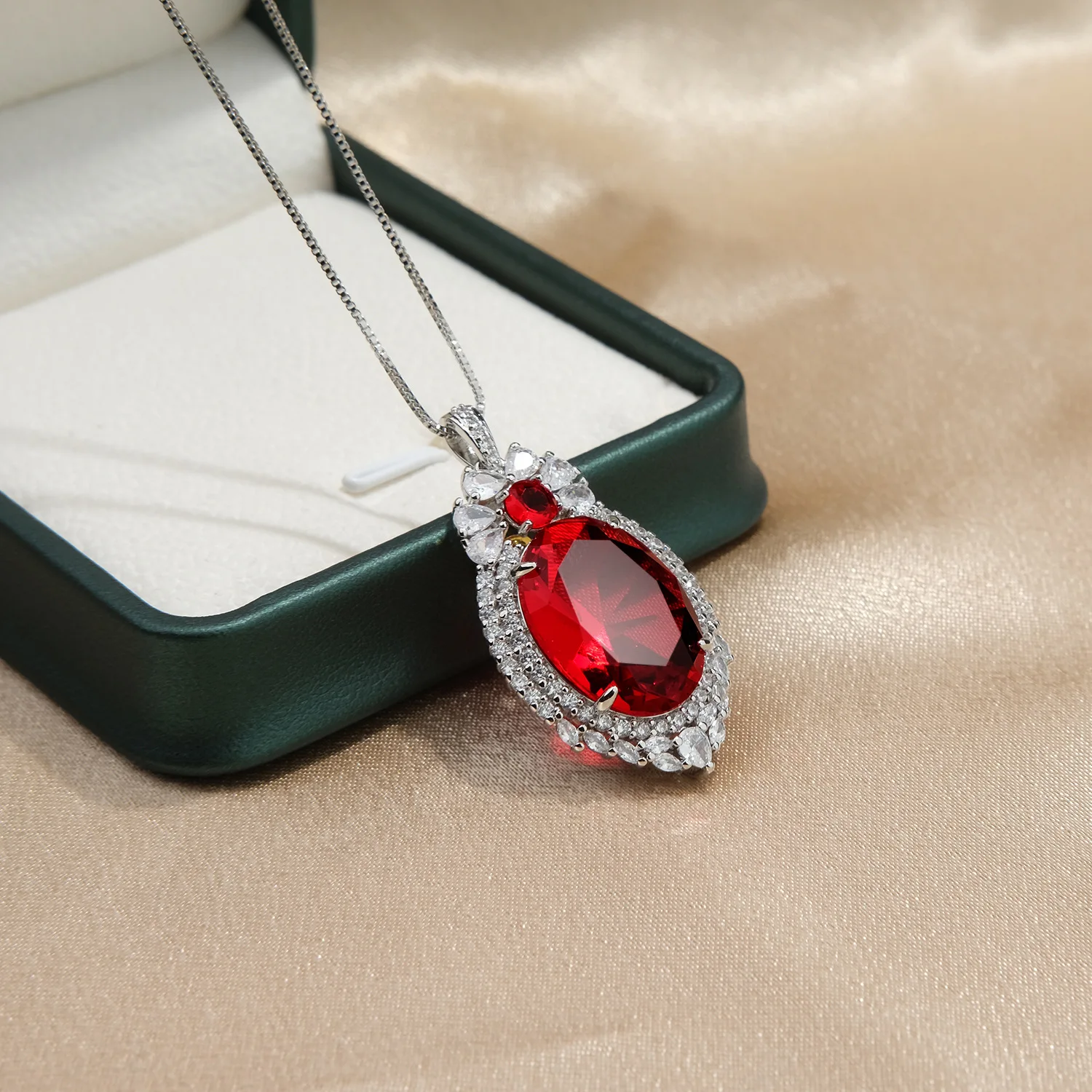 Halskette aus 925er-Sterlingsilber, klassisch, modisch, roter Zirkon, voller Diamant, Geburtstag, Jahrestag, Jahrestag, Party, Geschenk