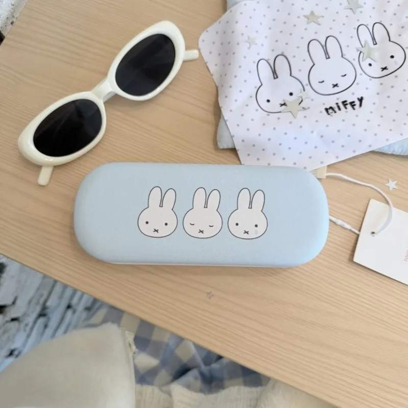 Cartoon Miffy Rabbit Sweet and Cute Creative Pattern Men's and Women's New Simple Fashion Portable Magnetic Eyeglass Case Gift view 6