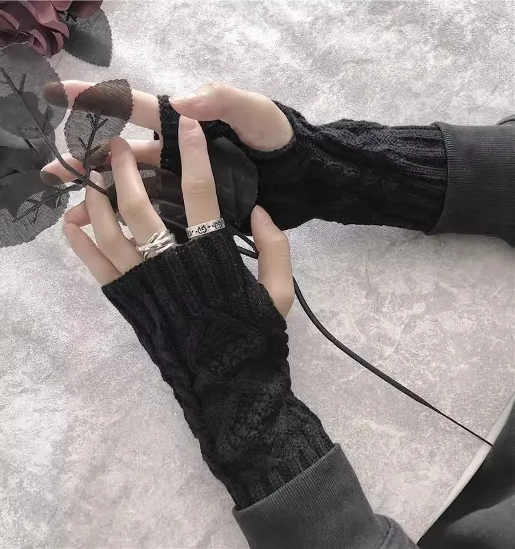 Vrouwen Lange Vingerloze Handschoenen Winter Dikker Mitten Twist Gebreide Warmer Arm Mouw Dunne Casual Zachte Vingerloze Unisex Handschoenen