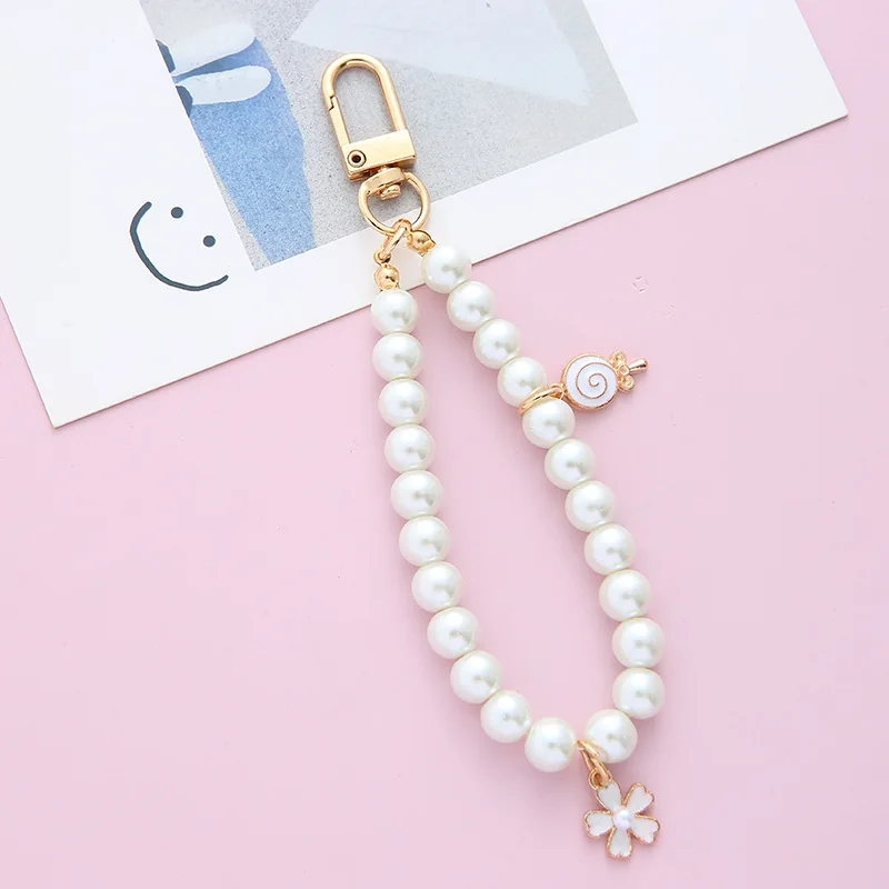 Pearl lanyard Keychain Women's Handheld Mobile Phone Lanyard Wrist Strap Bracelet Short Lossproof Lanyard Key Chain Accessories