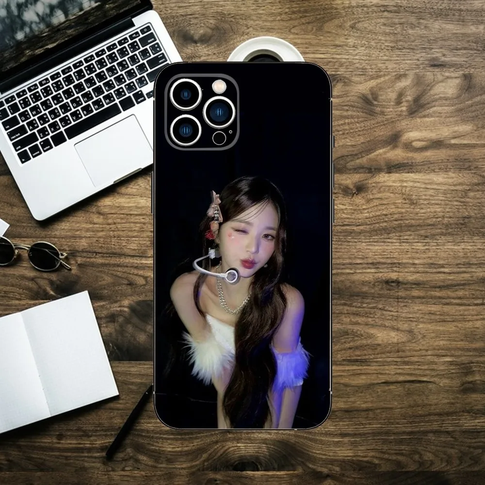 Kpop Jang Won-young Phone Case Phone Case For Apple iPhone 15,14,13,12,11,XS,XR,X,8,7,Pro,Max,Plus,mini Silicone Black Cover