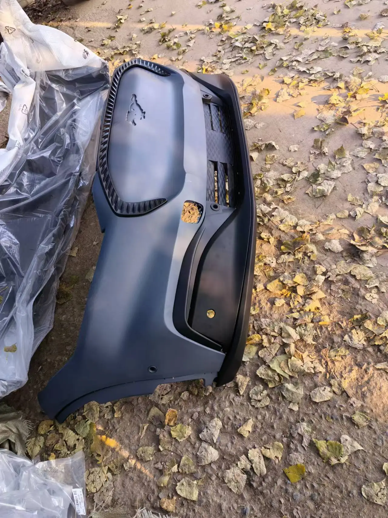 Suitable for 2021-2023 Ford Mustang Mach-E front bumper assembly body parts kit MZ8Z17C947A/LJ9Z17757B