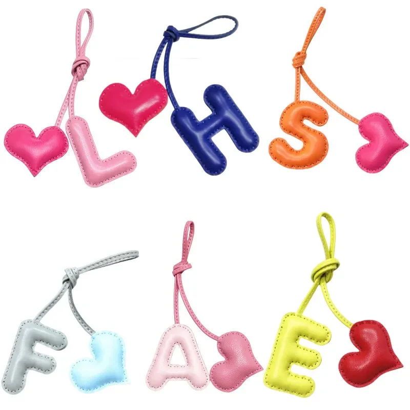 

Fashion A To Z 26 Initials Heart Keychain With Letter Keyring for Women Men Handbag Accessories