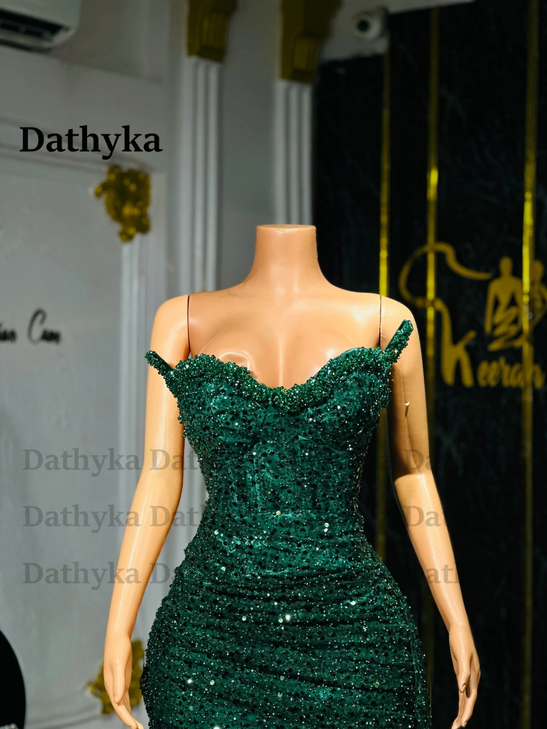 فساتين حفلة موسيقية عصرية بكريستال من Dathyka للنساء ترتر حورية البحر شق مطوي بدون حمالات ثوب مسائي Vestidos De Gala مخصص