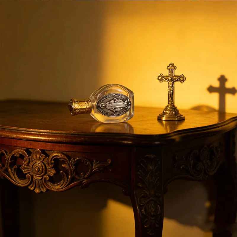 Immagine 7: Nuova Mini Bottiglia in Vetro per Acqua Santa con Tappo Dorato e Medaglia della Vergine Maria per Preghiera Ortodossa e Cattolica, Regalo per la Fede Cristiana