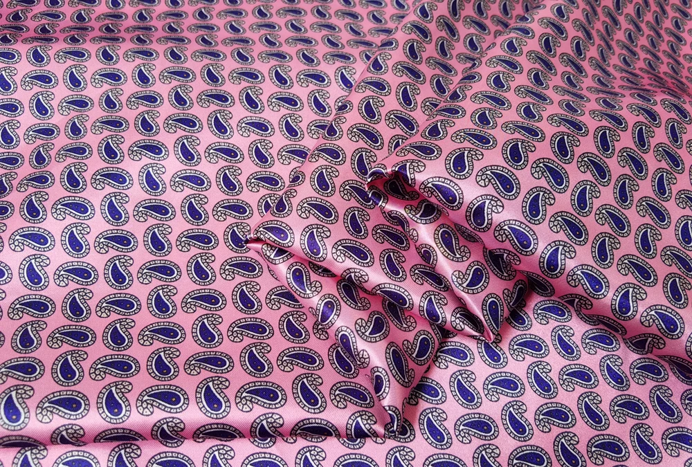 1 Meter x 1,48 Meter ethnischer Paisley-Stoff für Schal, Hut, DIY, seidiger Satinstoff – Detail 24