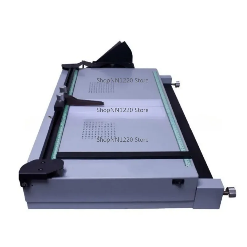 

Машина для изготовления настольных чехлов для альбомов