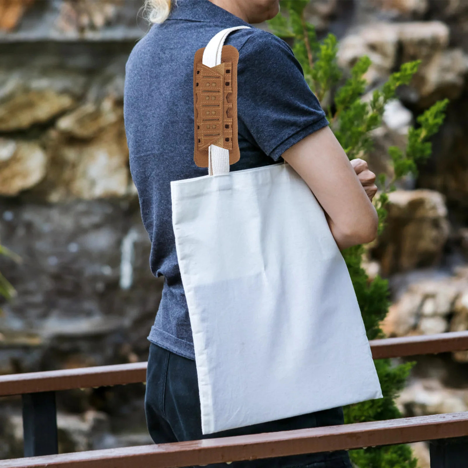 

Breathable Non-Slip Outdoor Shoulder Strap Pad Cushioning Backpack Strap Pads Hiking Shoulder Protection Pads for Women