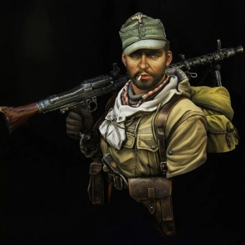 Kit modello busto in resina pressofusa in scala 1/10 Statua del cacciatore di montagna dell'esercito tedesco della Seconda Guerra Mondiale smontato e non verniciato