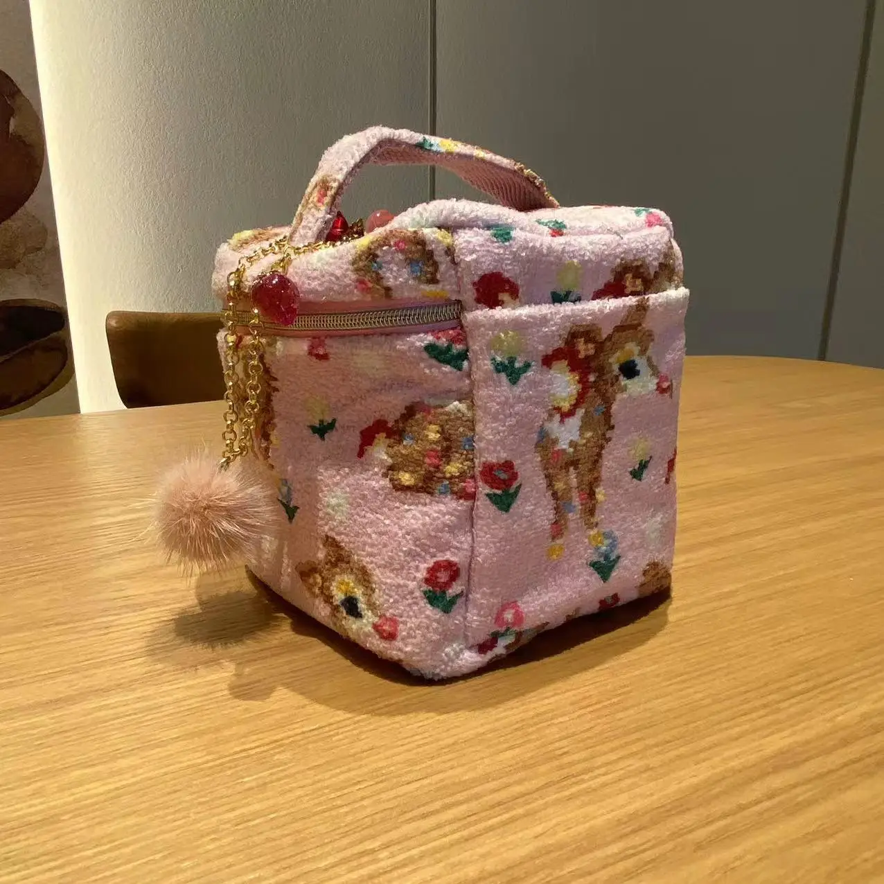 

Pink Deer Handheld eup Bag Flip Bag Hanging Decoration Multi-Functional Storage Towel Bag een Deer Cartoon Anime Sle