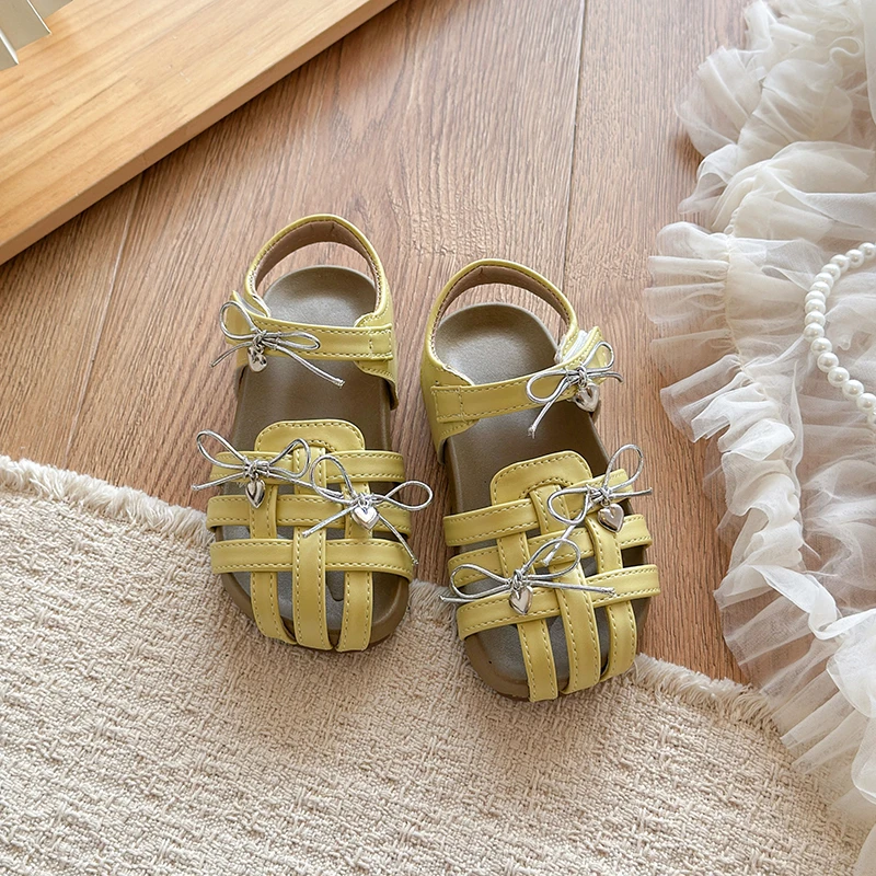 Girls Cute Bow Decorated Flat-bottomed Baotou Sandals 2026 Summer New Toddler Beach Slip-proof Simple Princess Sandals