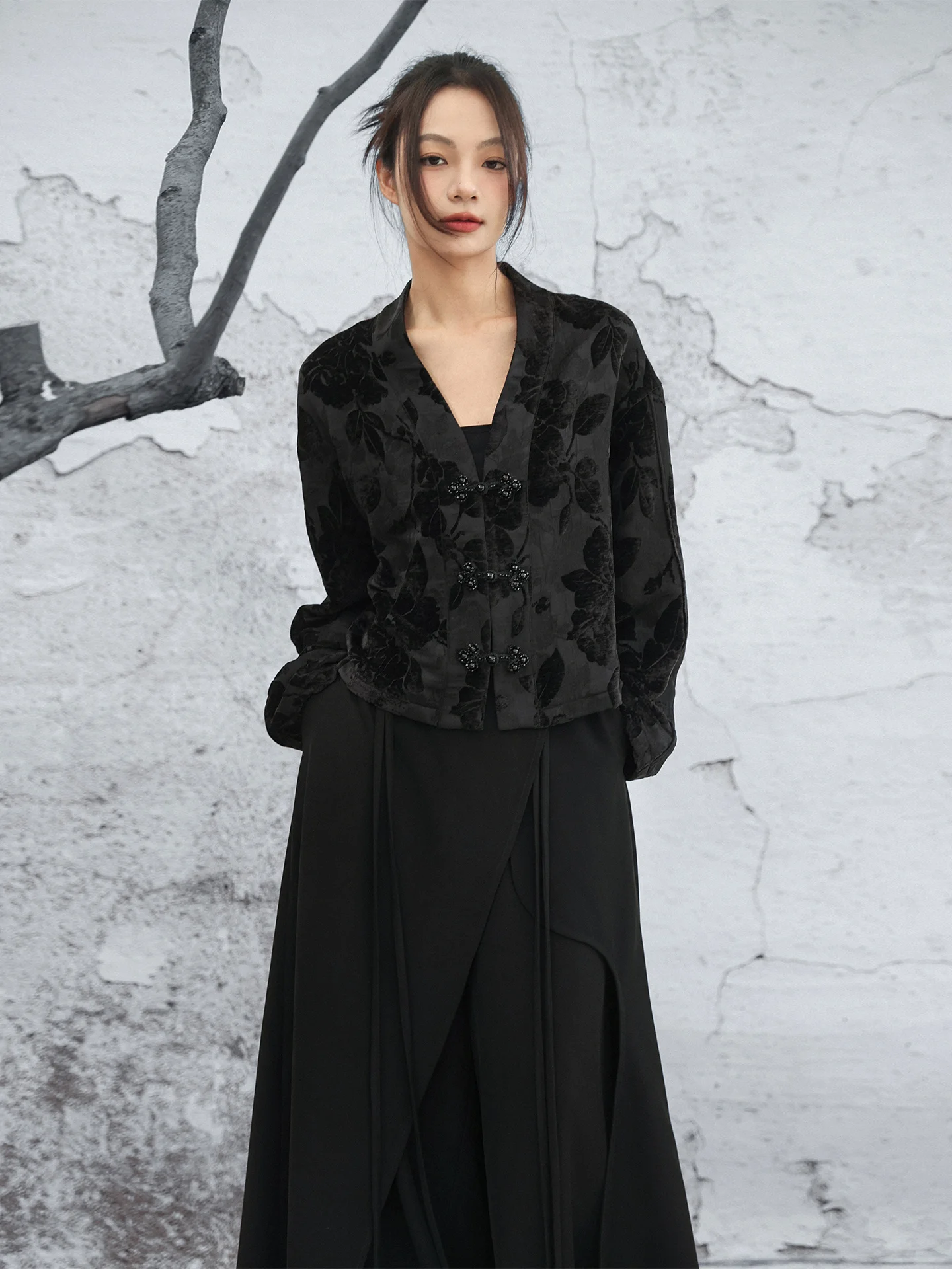 

Женская куртка Ele ort с цветочной вышивкой, весна 2026, новая коллекция, в китайском стиле, повседневная модная верхняя одежда с V-образным вырезом и длинными рукавами