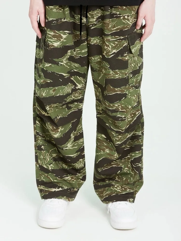 ストリートウェア ワイドレッグ パッチワーク 迷彩 カーゴパンツ メンズ レディース オーバーオール パラトルーパーパンツ アメリカンレトロ ルーズ ストレートレッグ