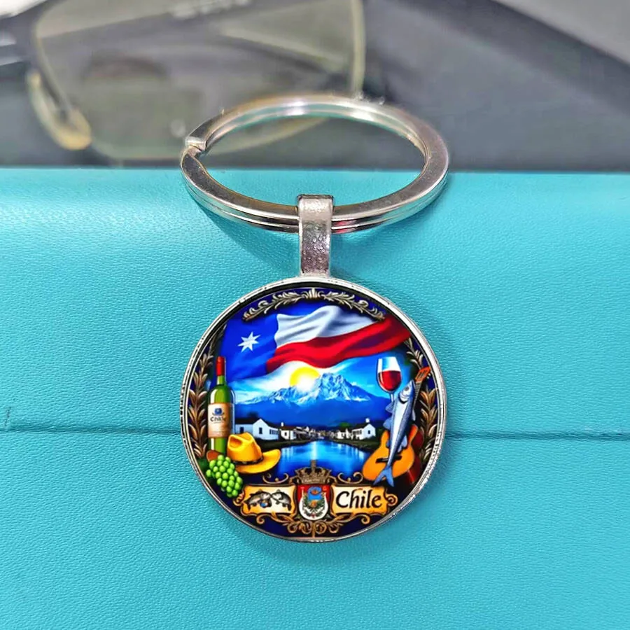 Popular Vintage Oil Painting National Flag Pattern Keychain Delicate Art Layout Universal Travel Souvenir Ornament