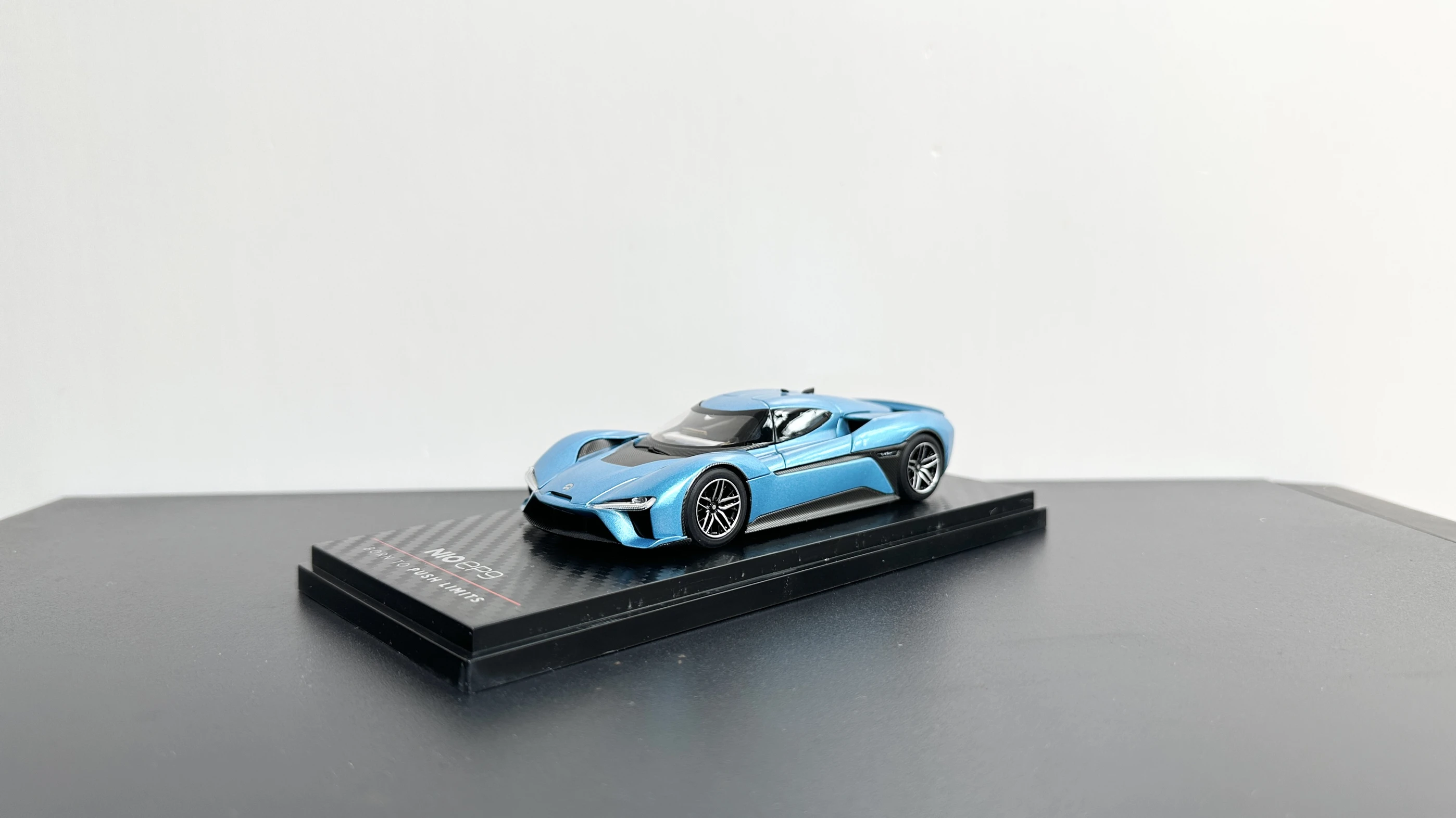 

NIO оригинальная модель автомобиля из сплава NIO Ep9, гоночная синяя имитация спортивного автомобиля, подарок для мальчика, коллекция 1:43