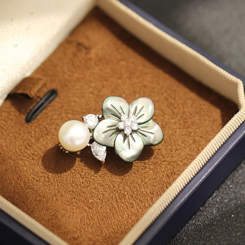 Chinese Style Lucky Auspicious Plum Blossom Brooch Carved Mother Of Pearl Freshwater Pearl Cz Chic Lapel Pin Jewelry For Women