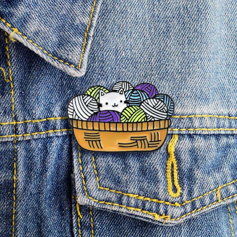 Cartoon Wool Cluster Cat Enamel Pin Lovely Animals Brooch Metal Backpack Jeans Shirt Badge Jewelry Gift for Friends Kids