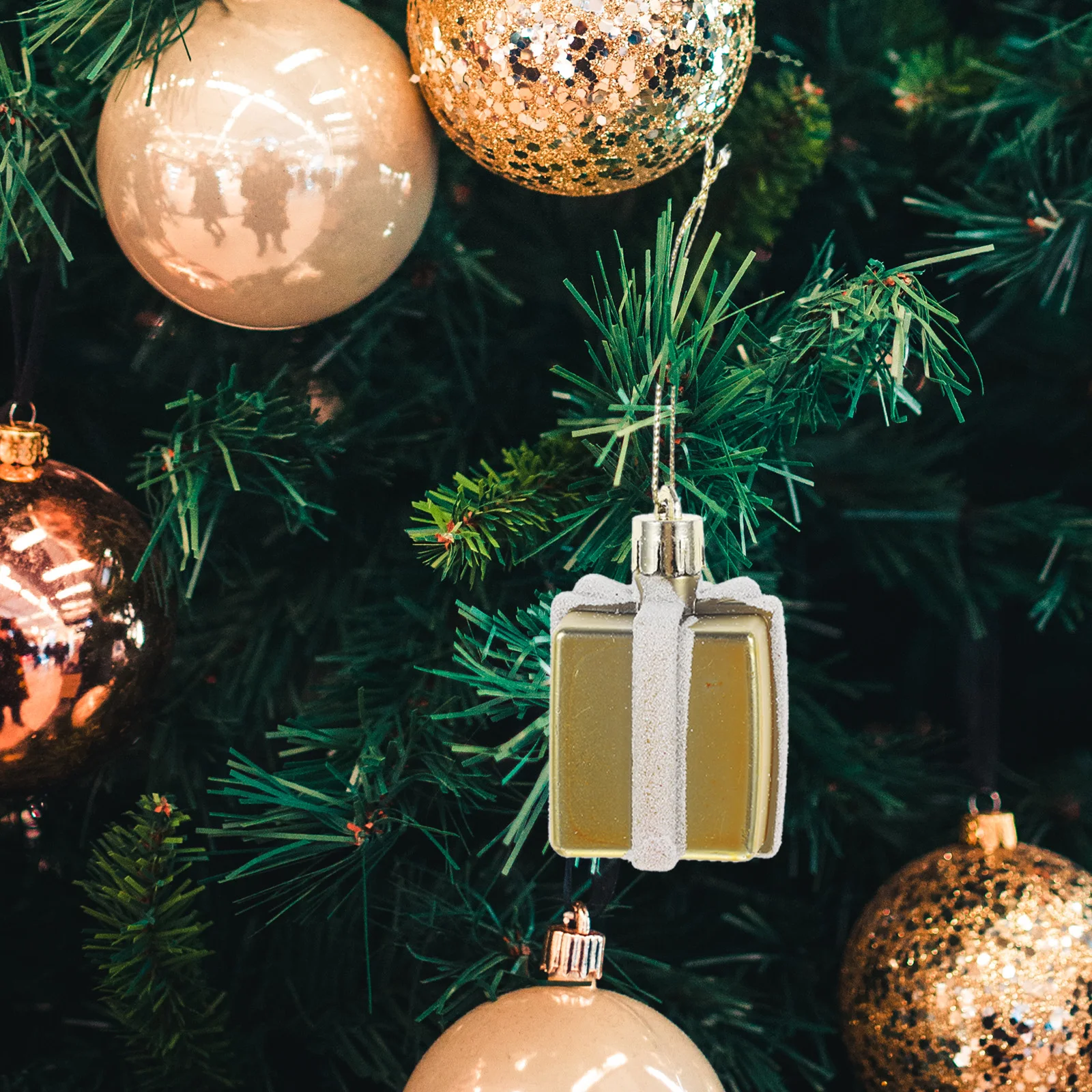

12 Pcs Christmas Tree Pendant Decorations Ornaments Xmas Party Small Presents Hanging Minature Gift Box