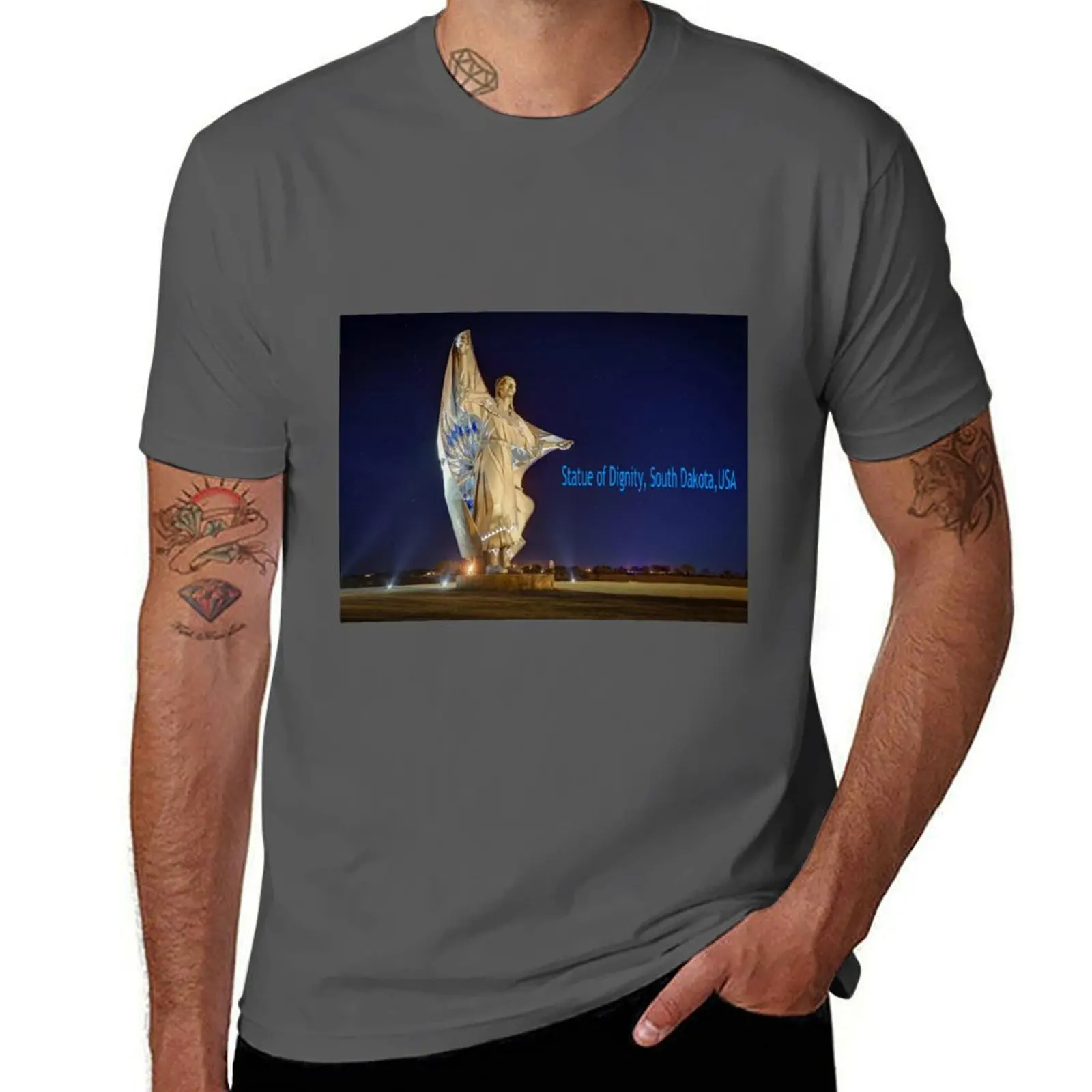 

Statue Dignity of T-Shirt Independence Day Short Sleeve T-Shirt