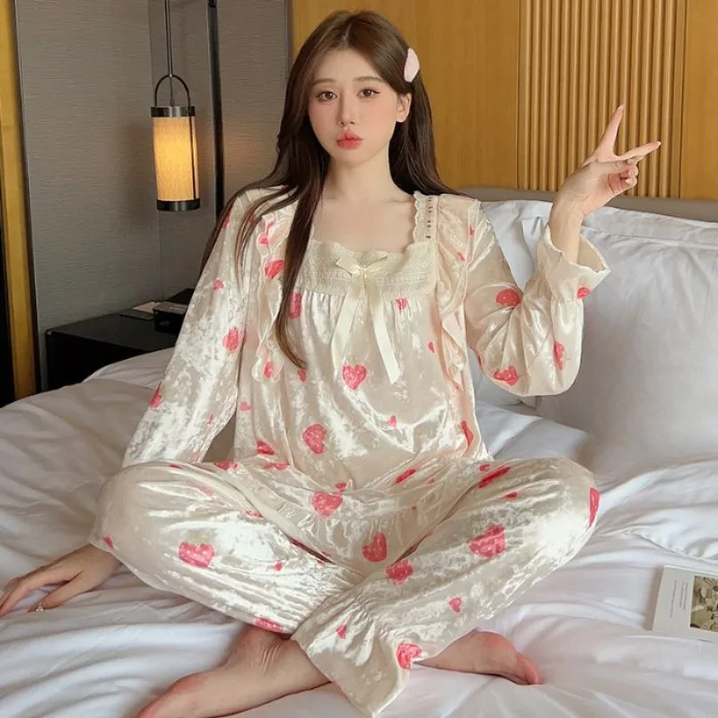 Ladies New Gold Velvet Pajamas Spring Autumn Women Lace Home Wear Suit Square Mouth Collar Loose Sweet Leisure Sleepwear Set