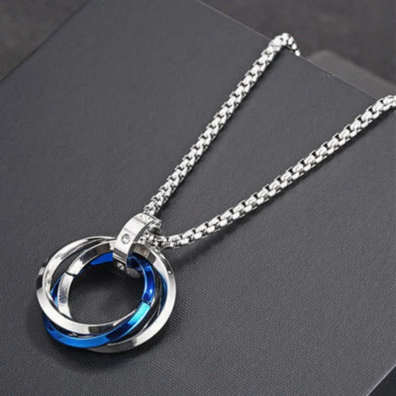 Collar con Colgante de Anillos Triples Entrelazados de Dos Tonos en Acero Inoxidable Plateado y Azul para Hombre y Mujer, Amuleto de Aros Múltiples con Cadena de Caja, Joyería Casual Minimalista Estilo Hip Hop, Regalo para Él y Ella