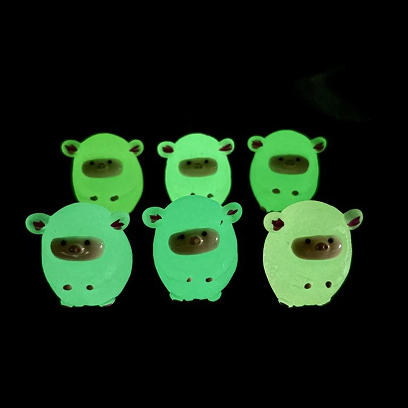 1PC Cartoon Colorful Cute Car Ornaments Gift Luminous Mini Resin 3D Pig Car Dashboard Toys Doll Figures Home Garden Decoration