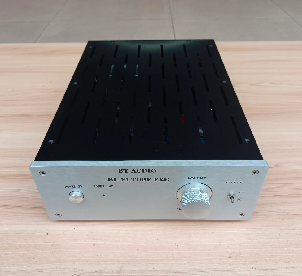 2022 أحدث وصول تشير إلى McIntosh C2200 6N3/6H3N/5670 حمى المرارة preamp Preamplifier