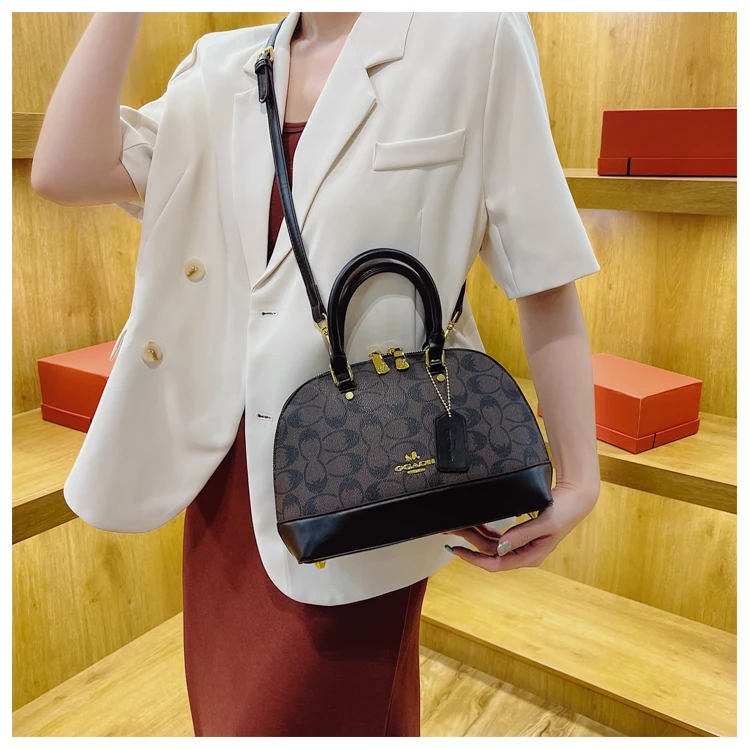 Elegante bolso bandolera de cuero para mujer, bolso de mano cruzado, bolso de diseño, bolso tipo tote, moderno y lujoso.