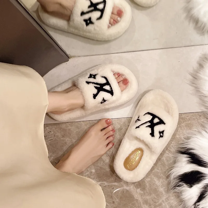 2025 New Popular Women's Slippers Party Plush Summer New Best-Selling Furry Home Shoes Fur Flip Flops Female Slides Fur Shoes view 3