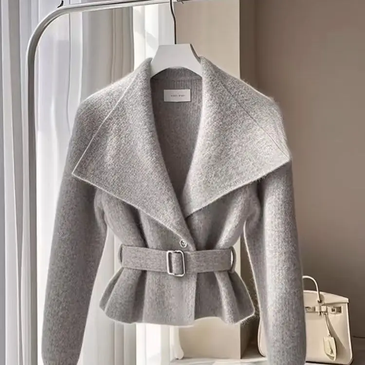 رمادي صغير عبق نمط الخصر تعادل سترة متماسكة للنساء الخريف والشتاء موضة مزاجه سترة سترة