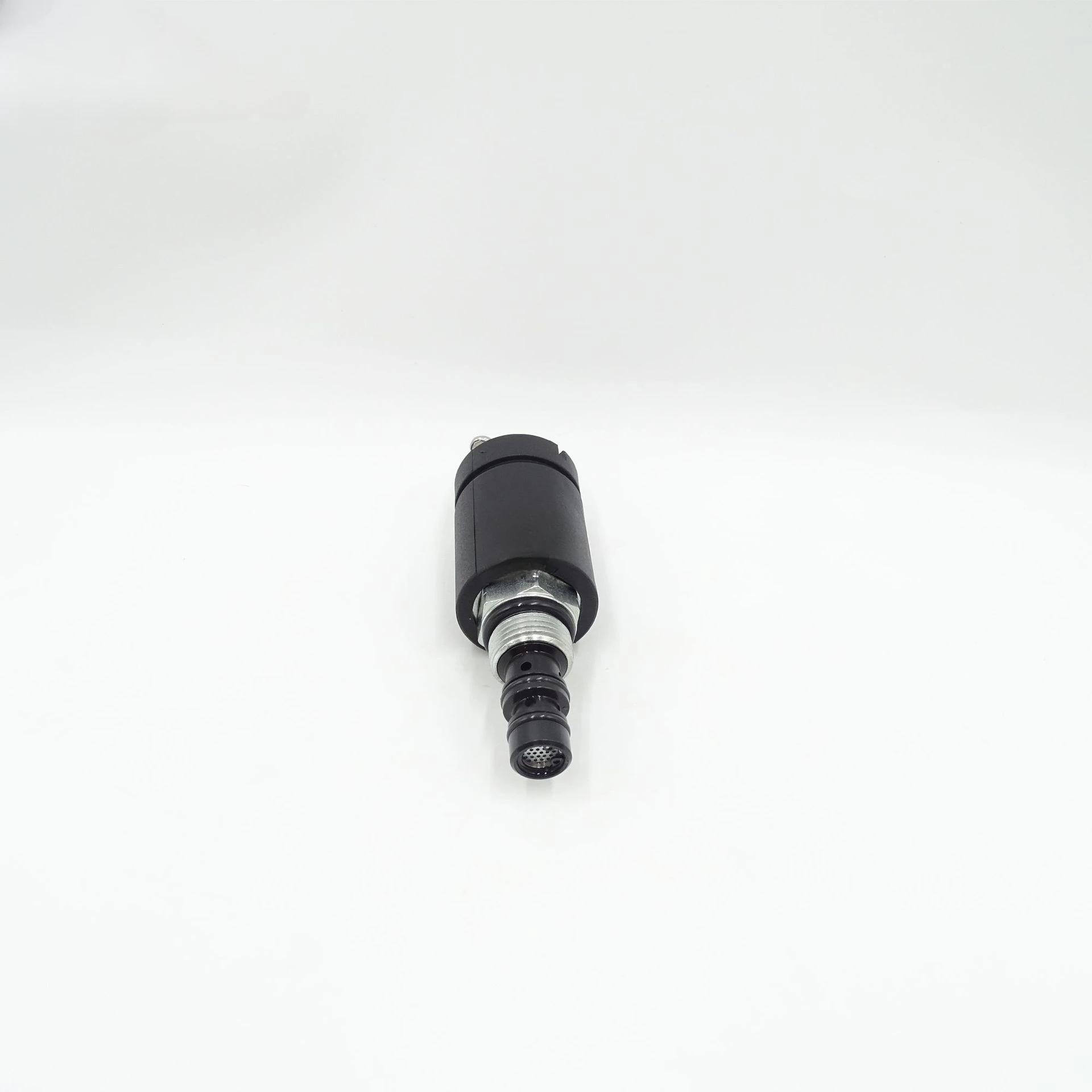 79053454   Электромагнитный клапан трансмиссии 24 В в сборе для Грейдера FG105 FG70