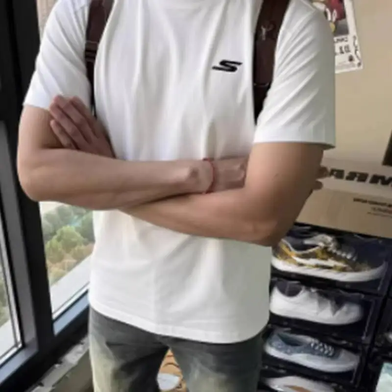 

Детская футболка Skechers с короткими рукавами, мягкая, дышащая, удобная, для повседневной носки, P226U032-0019, последняя модель