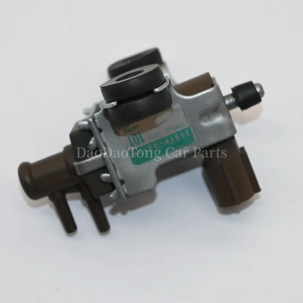 25819-30120 EGR Exhaust Gas Recirculation Valve for Toyota Hiace