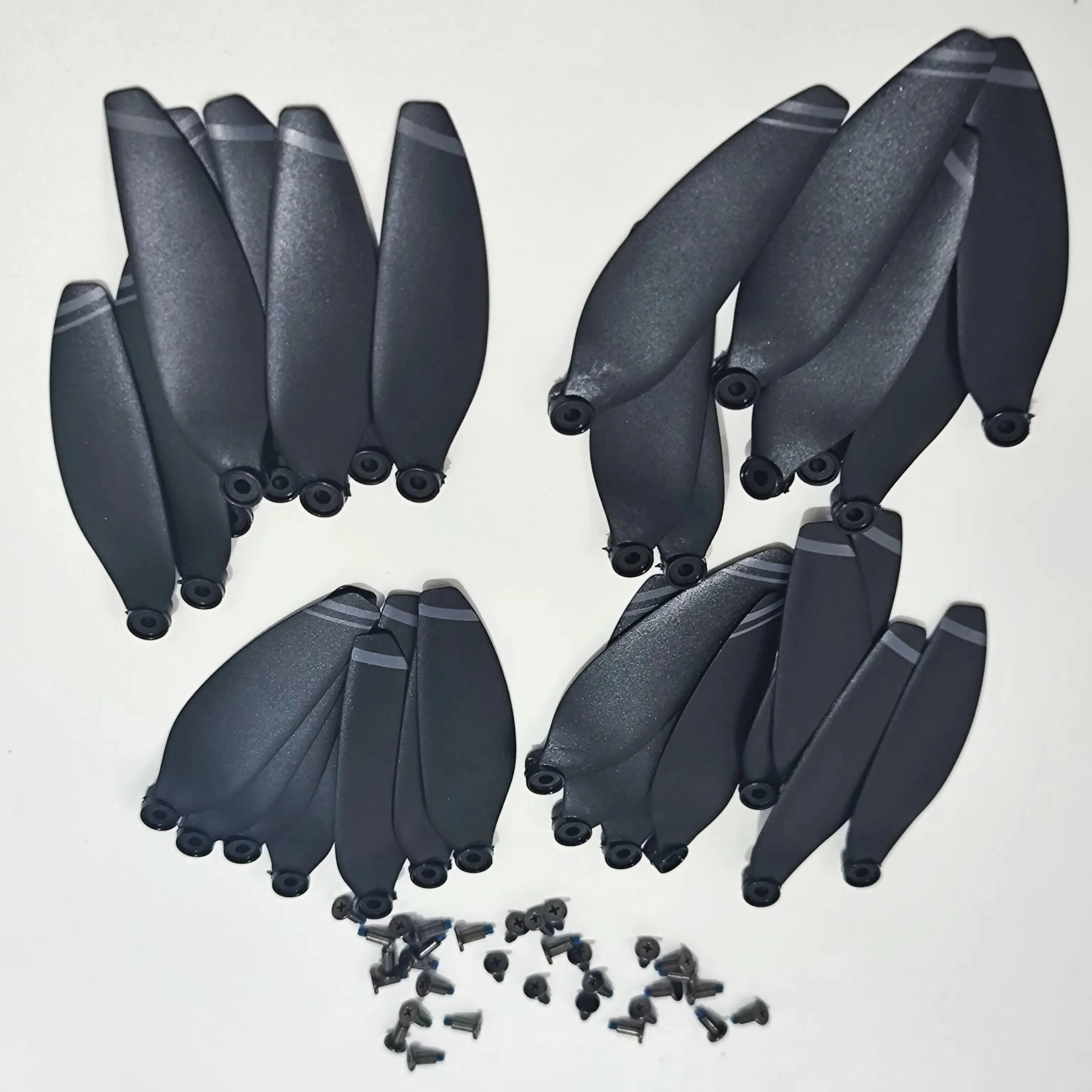 

32 шт. KF105 бесщеточный двигатель RC Quadcopter запасные части для дрона лопасти пропеллеры крылья кленового листа аксессуары для вентиляторов реквизит лезвие крыло