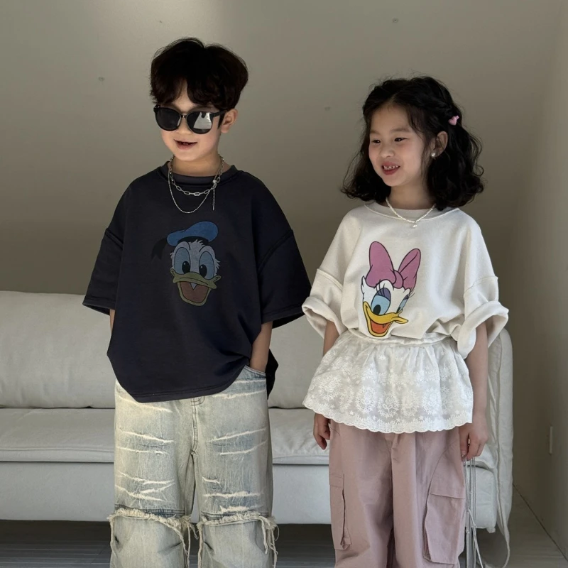 

2026 Корейская детская футболка с героями мультфильмов, свободный топ с короткими рукавами и круглым вырезом для мальчиков и девочек