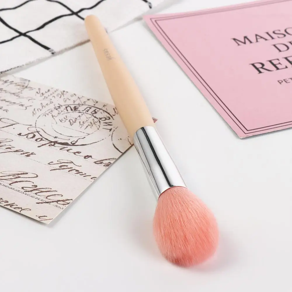 Powder Blush Flame Shaped Blush Brush Refined Hand Made Flame Powder Blusher Brush Soft Multifunctional High Gloss Brush