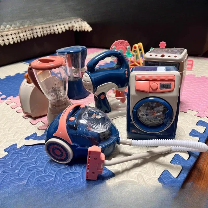 

Role Play Household Appliances Set with Electric Lights,Mini Bread machine, juicer&vacuum cleaner,Kids Daily Life Experience Toy