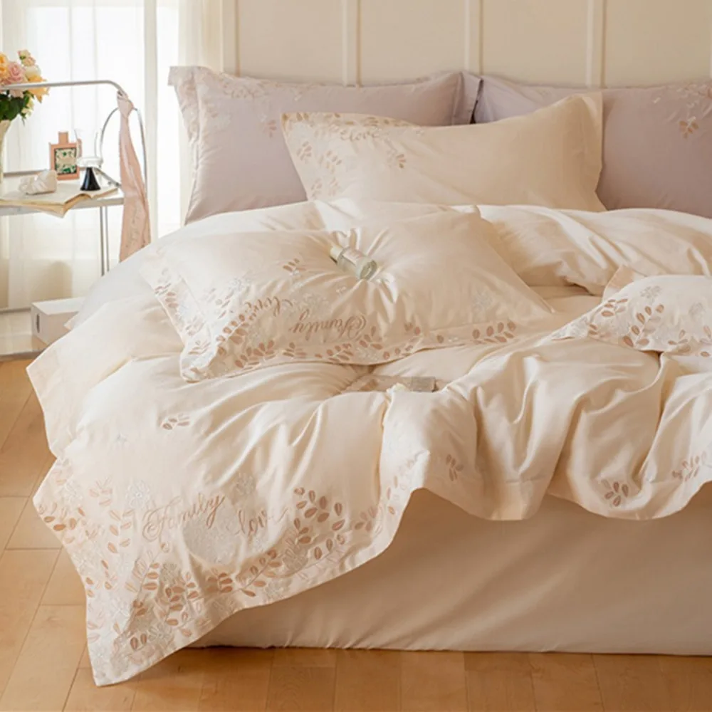French Style Luxury Embroidered Egyptian Long Staple Cotton Bedding Set Sateen Cotton Duvet Cover Pure Cotton Sheet Bedding