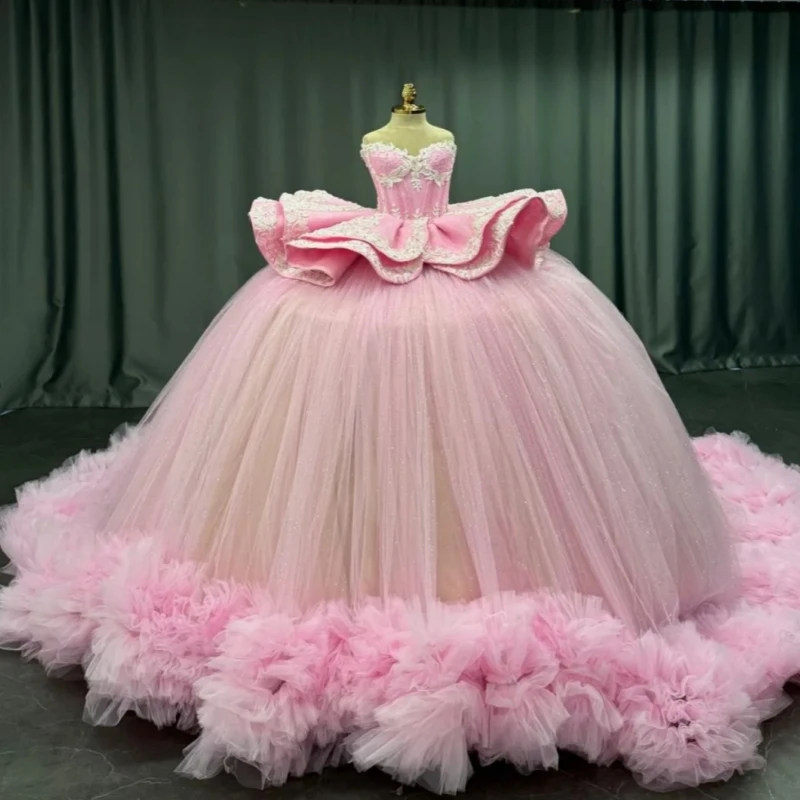 

Светло-розовые блестящие платья Quinceanera с открытыми плечами, аппликация, кружевной корсет с бусинами, многоуровневое тюлевое платье для вечеринки, дня рождения, сладкое 16.