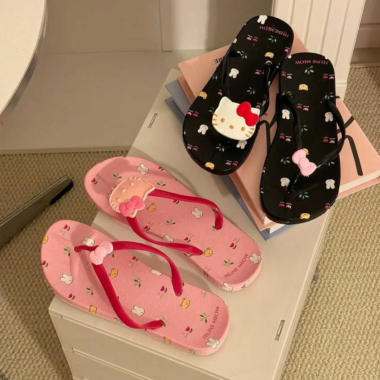 Hello Kitty Sweet Cute New Pink Printed Flip Flops with Flat Bottom Girls Cartoon Casual Beach Slippers Bathroom Home Shoes Cute