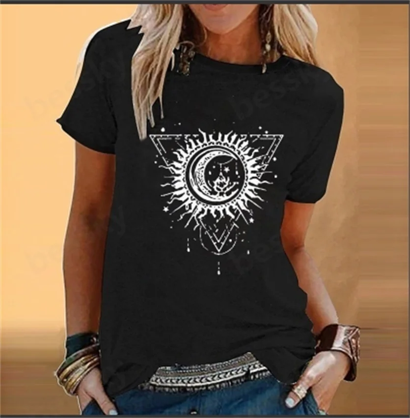 

Women's printed short sleeves Women's printed short sleeves