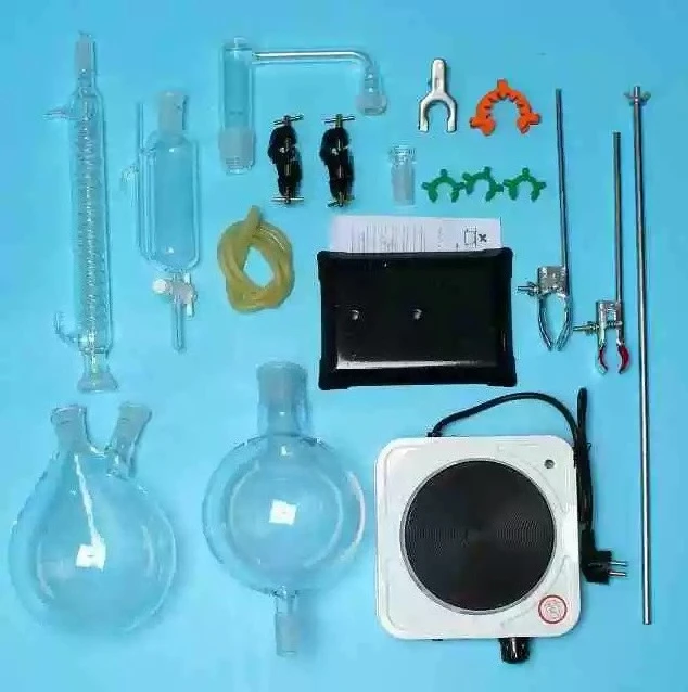 2000ml Essential Oil Steam Distillation Apparatus, Extraction Separator Device with Two-Neck Flask Lab Chemistry Glassware Kit