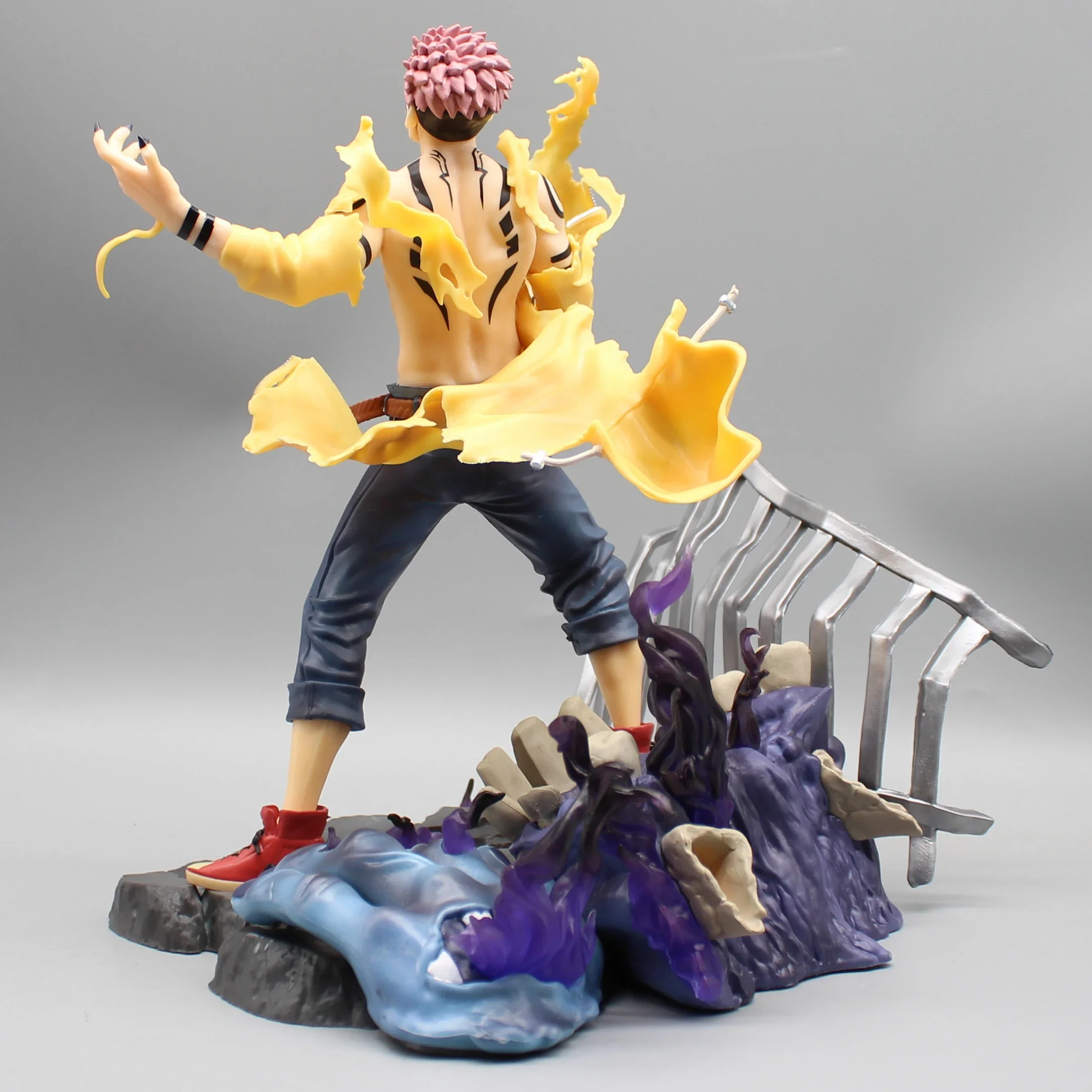 Jujutsu Personagens Anime Kaisen, Itadori Yuji, Action Figure Ryomen Sukuna, Desktop Display, Coleção de Enfeites, Brinde Brinquedos, 25,5 cm