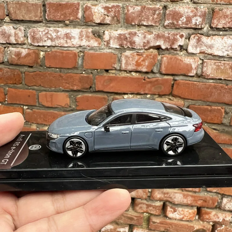 1:64 النموذج الأصلي بواسطة Paragon، AUDI RS e-tron GT، نموذج دييكاست للعرض، الهدايا، المجموعات