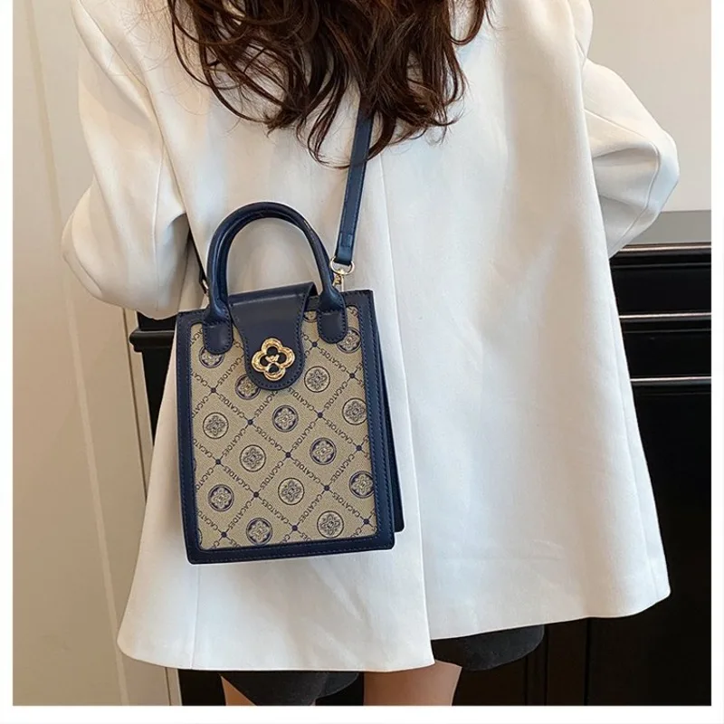 

Premium Women's Designer Diaper Bag Luxury Leather Tote Elegant Crossbody Messenger Bag Stylish Vintage