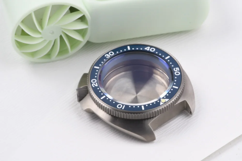 6105 Abalone Titan-Taucheruhrengehäuse, 4,2 Uhr, 28,5 mm Zifferblatt, 20 ATM wasserdicht, Saphirglas für NH35/36/4R/6R Uhrenteile – Detail 10