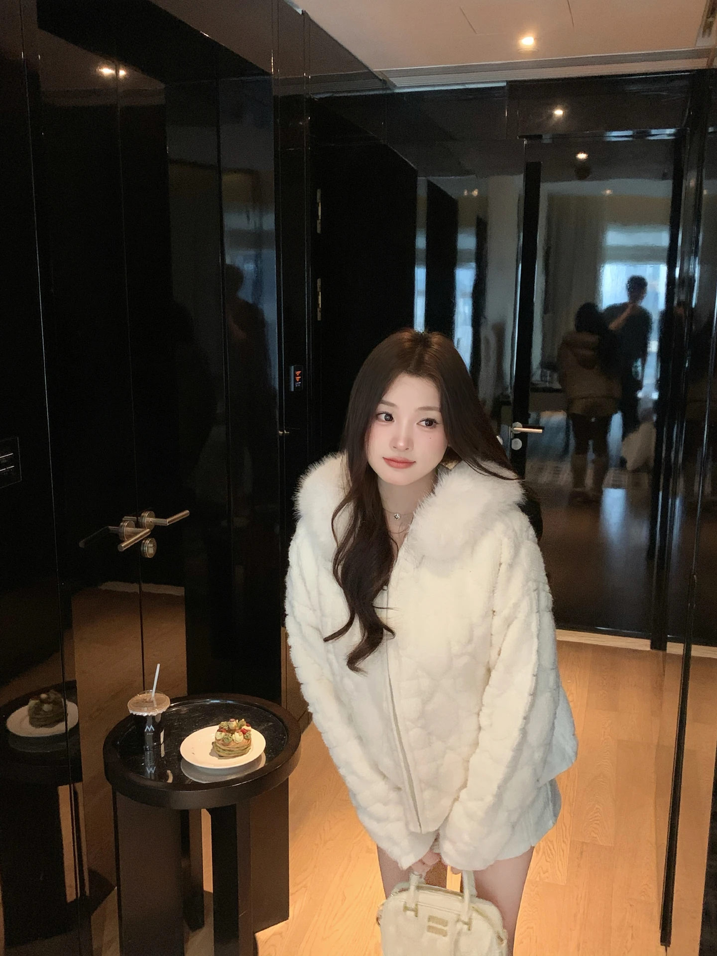 

Теплый вязаный кардиган-худи женский зимний свободного кроя с капюшоном, на молнии, в стиле «ленивый шик»