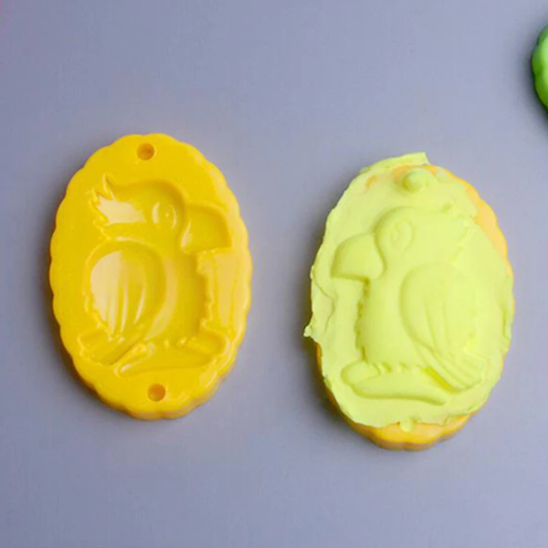 23pcs Clay Accessories With Various Plastic Molds Tools Set for Kids Rolling Pins Cutters for Children Playdough Tool