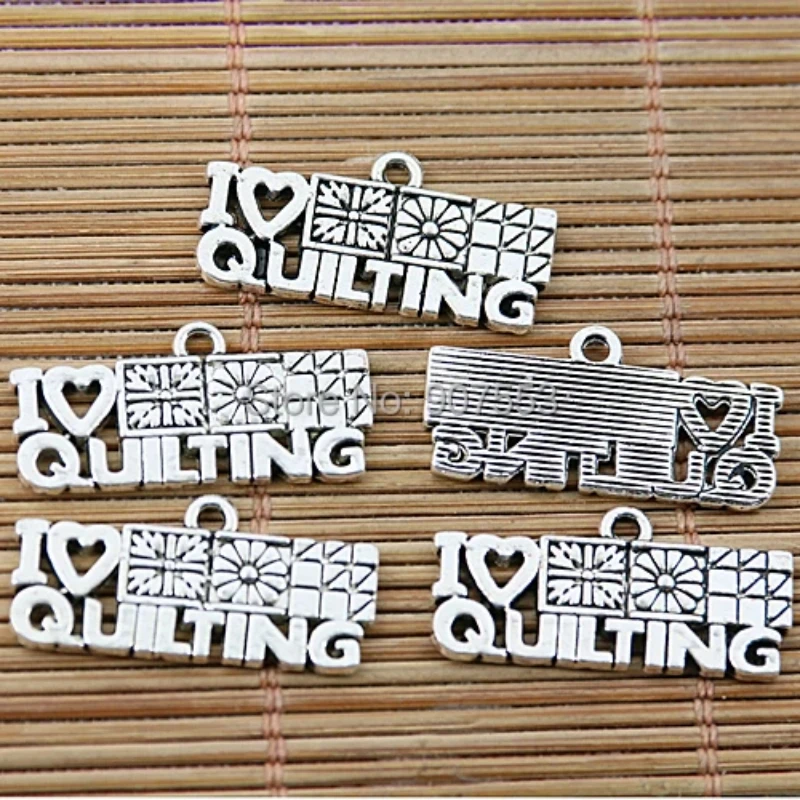 20pcs Tibetan silver nice design I LOVE QUILTING charms EF1831