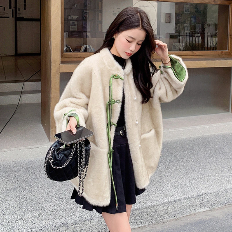 Small Fragrant Wind Fur Integrated Short Jacket 2024 New Women High-Grade Loose Retro Faux Fur Outwear Korean Style Elegant Coat